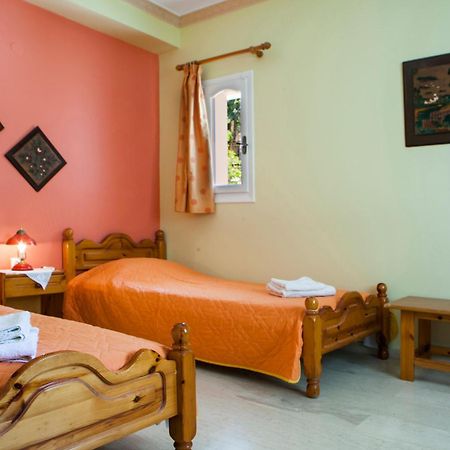 Tzivras Villa & Apartments Lassi  Cameră foto