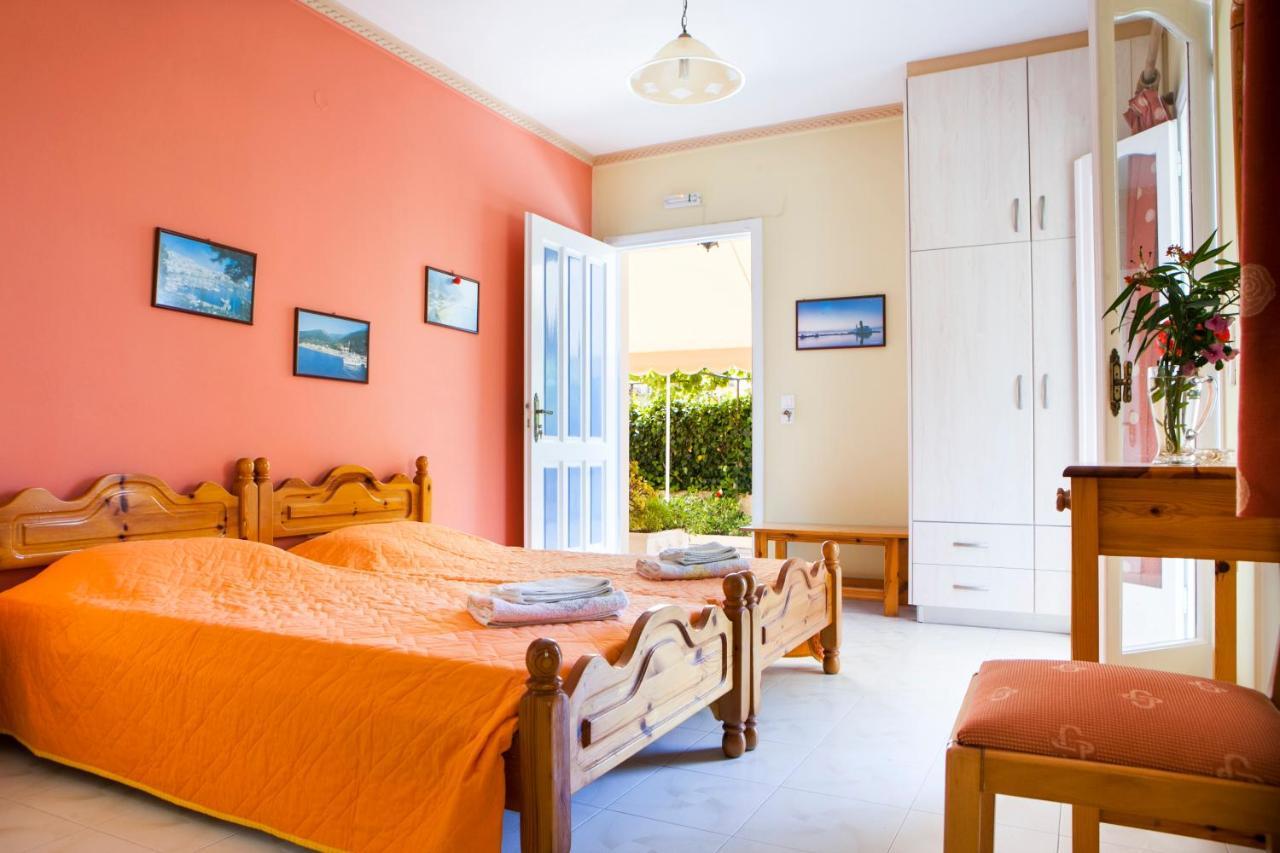 Tzivras Villa & Apartments Lassi  Cameră foto