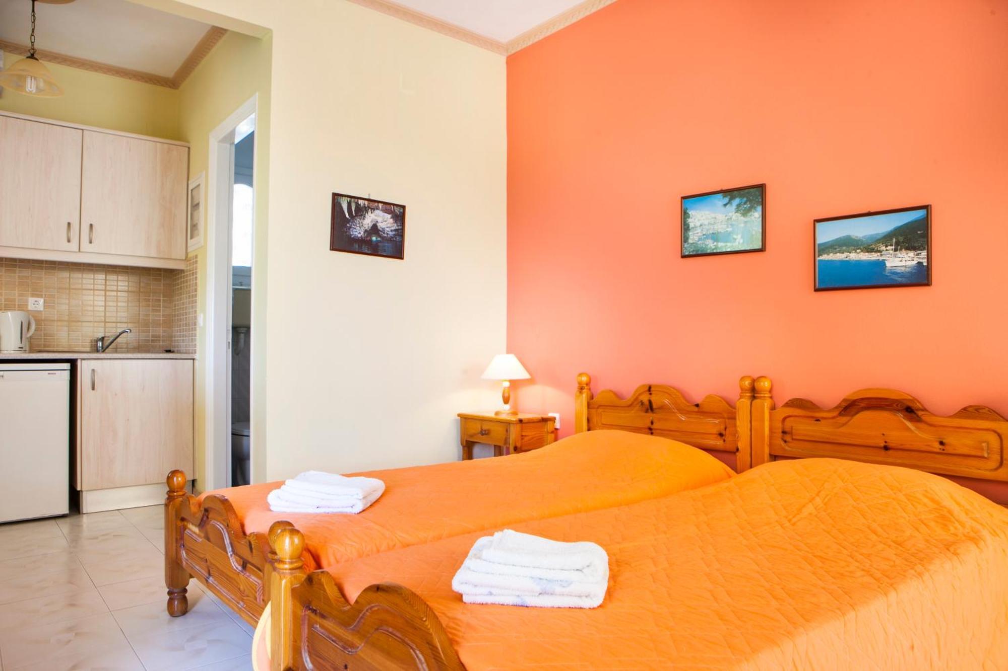 Tzivras Villa & Apartments Lassi  Cameră foto